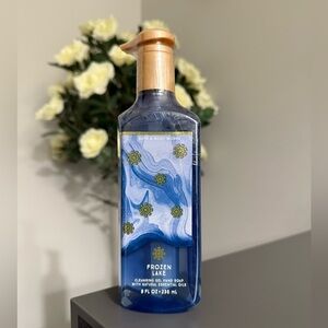 BATH & BODY WORKS Frozen Lake Cleansing Gel Hand
